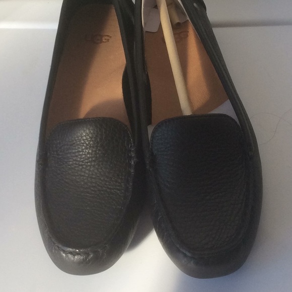 NIB ! UGG Driving Mocassin - Picture 7 of 8